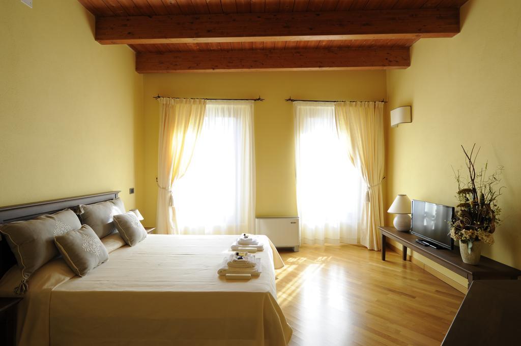 Piazza Azuni 18 Guest House Sassari Dış mekan fotoğraf